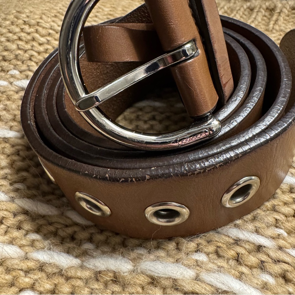 Vintage COACH - Leather Grommet Belt - Brown with Silver Buckle - Size Large